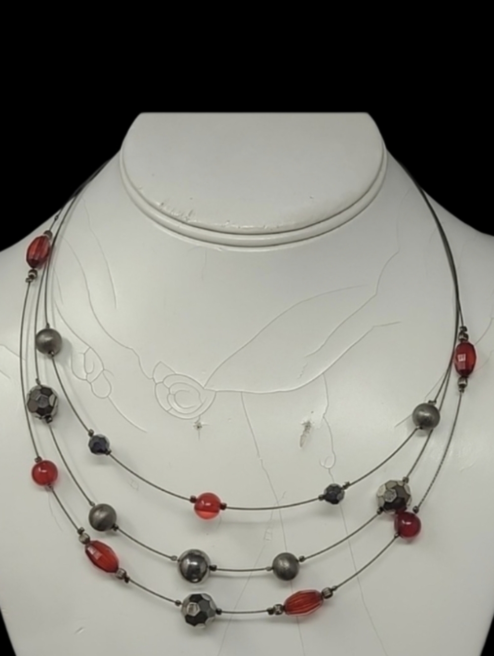3 STRANDS FLOATING BURGUNDY AND 2 SILVER TONES JEWELS NECKLACE